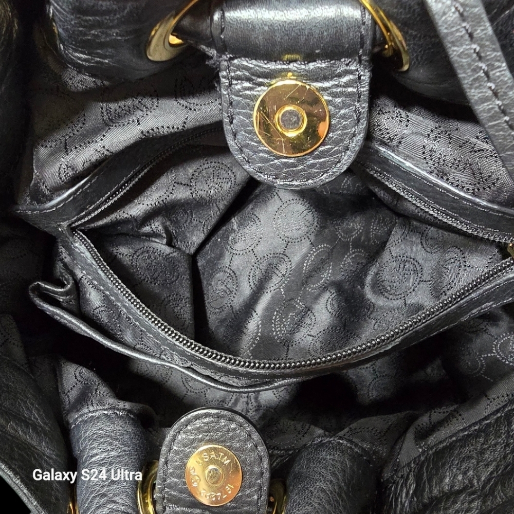 Michael Kors East West Black Pebbled Leather Bucket Bag Round Handles Large - Picture 6 of 16